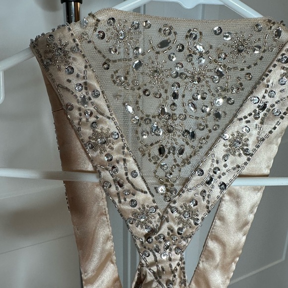 Halter Beaded Evening Dresses, Prom/Holiday Dresses. Size 2 . Gorgeous dress 😍 - Picture 8 of 13